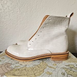 Arider girl boots faux leather crocodile pattern size‎ 6.5